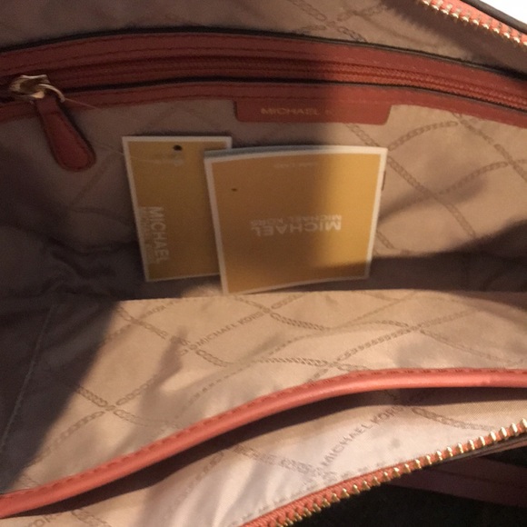 Michael Kors bag - Picture 6 of 7